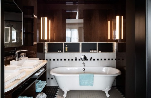 Quartier Sainte-Avoye Hotel | Les Bains Paris
