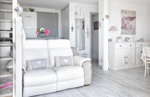 Saint-Jean-de-la-Riviere Apartment | Les balcons des Ecréhous - Duplex front de mer