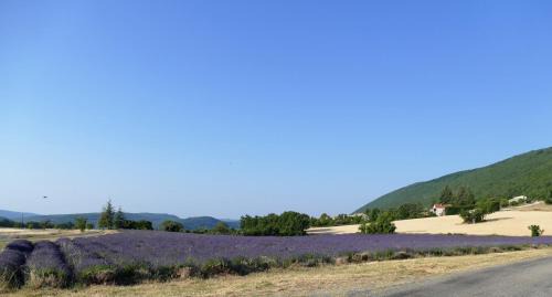 La Rochegiron Bed & Breakfast | Les bois rouges