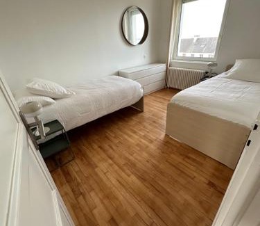 Saint-Pol-de-Leon House | LES BORDS DE MER