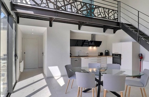Melesse House | Les Capucines - MELESSE