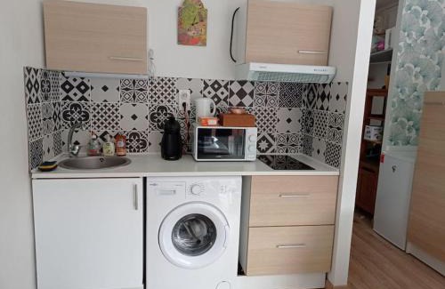 Fos-sur-Mer Apartment | les Carabins, Clim, Parking, Commerce