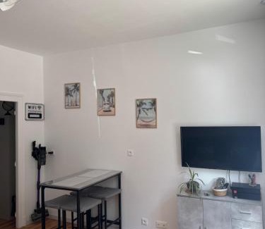 Damparis Apartment | LES CERISIERS Mb4 - Mb5 - Mb6
