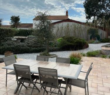 Noirmoutier-en-l'Ile Bed & Breakfast | Les Chênes Verts