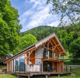Saint-Jean-Saint-Nicolas Cabin | Les chalets d'Éléna