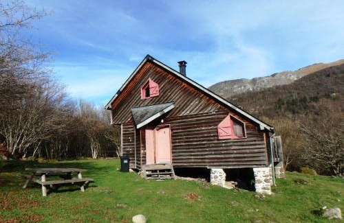 Osse-en-Aspe Ski Chalet | Les chalets de la forêt d'Issaux