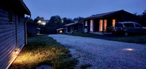 Montredon-Labessonnie Apartment | LES CHALETS D HERMINE