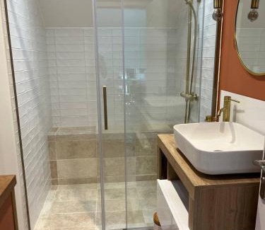 Givry Apartment | Les clos de Givry - Clos Théodore - Appartement 88m2 climatisé avec sauna et petite terrasse