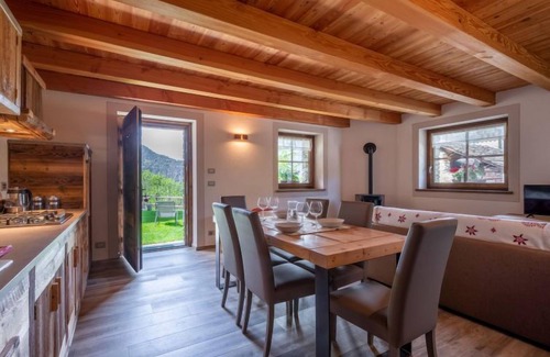 Introd Apartment | Les Combes by Interhome