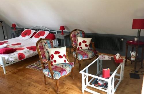 Saint-Urbaine Bed & Breakfast | Les Coquelicots