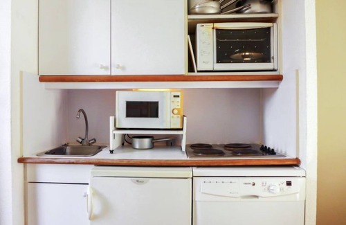 La Nartelle Apartment | Les Coteaux de la Nartelle by Interhome