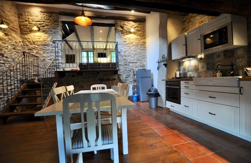 Riols Cottage | Les Coumayres - family friendly farmhouse, ideal large groups - heated pool, playground and terraces