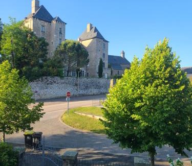 Noailles House | Les Dépendances du Château