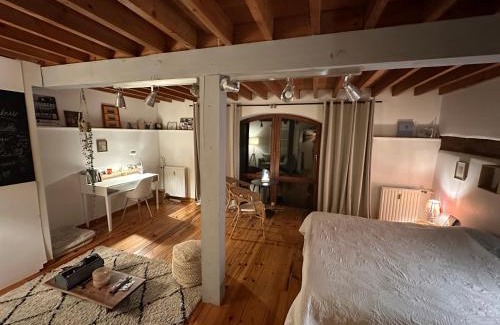 Erpent House | Les deux chambres au dessus de la colline