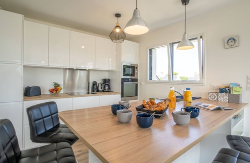 Plouneour-Trez House | Les Dunes by Interhome
