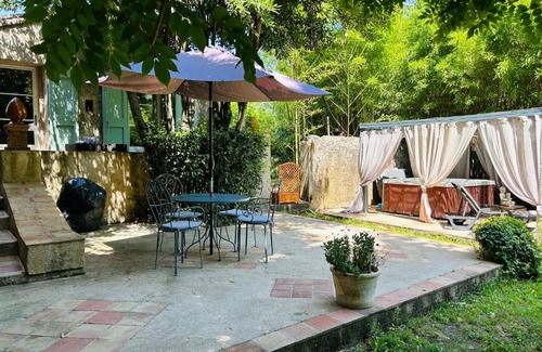 Anduze Bed & Breakfast | Les Gîtes et la Chambre de Labahou SPA