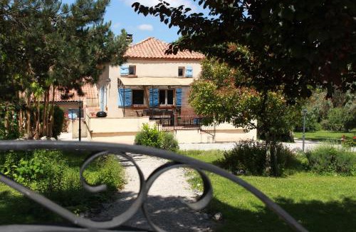 Montesquieu Bed & Breakfast | Les Grands Maitres Chambre d'Hotes