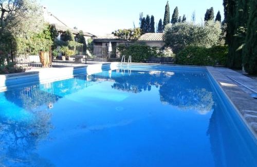 Cabannes House | Les grands pins