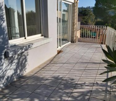 Aubenas Bed & Breakfast | les lauriers roses