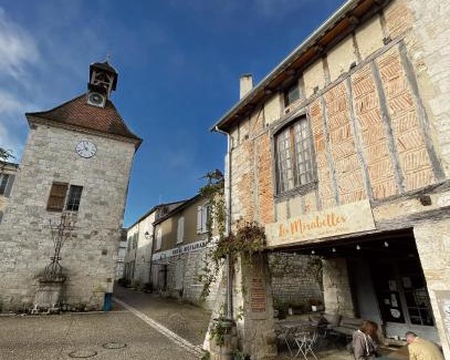 Tournon-d'Agenais Bed & Breakfast | Les Mirabelles