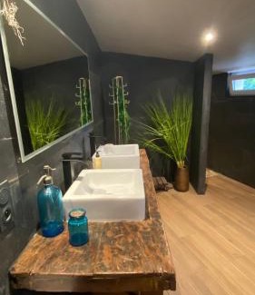 Lannion Bed & Breakfast | Les murmures de l'eau, chambre d'hôtes avec jacuzzi