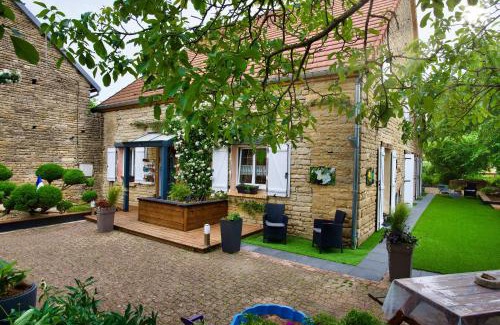 Orges Bed & Breakfast | Les Nymphéas 52