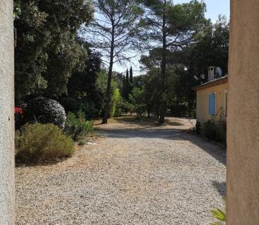 Flassans-sur-Issole House | LES PAPILLONS