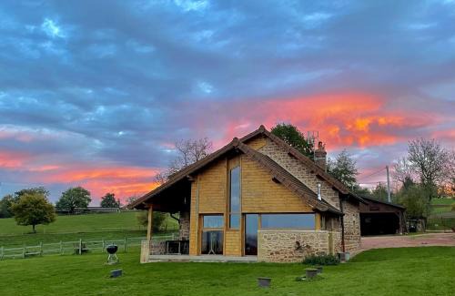 Ozolles House | Les Perruchons ancienne grange rénovée avec soin