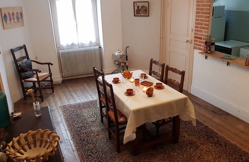 Auxonne Apartment | Les Petites Forges Centre Historique Auxonne 120 m2 (5' from A39 freeway)