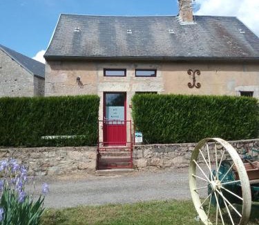Saint-Brisson House | Les petites Fourches