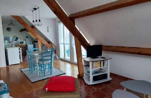 Beg-Meil Apartment | Les Pins, beach apartment on foot.