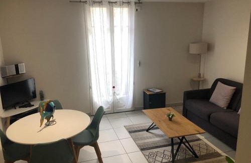 Sete Apartment | LES POISSONS