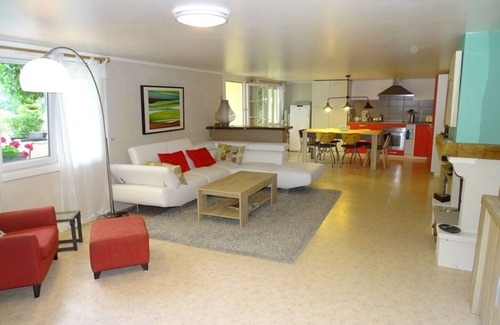 Montastruc House | Les Pruniers 4* rated gites set within our own plum orchards, heated pool