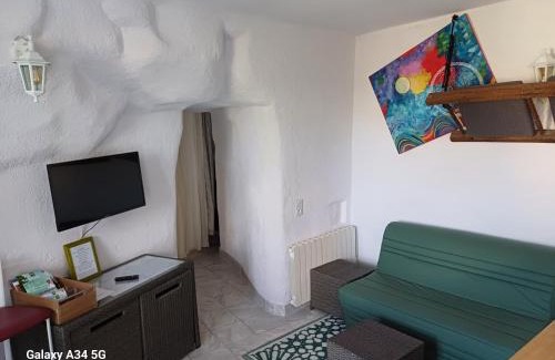 Faverolles-sur-Cher Apartment | Les roches du Donjon