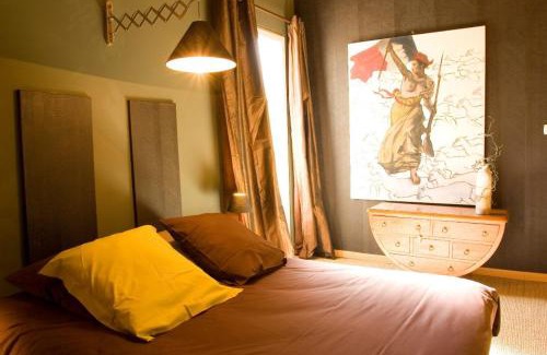 Saint-Germain-des-Champs House | Les Roussis