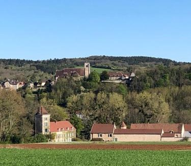 Merry-sur-Yonne House | Les Sauges