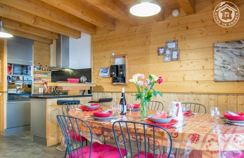 Notre-Dame-du-Pre House | LES Skieurs - Notre-dame-du-pre