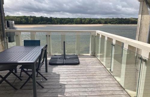 Saint-Mathurin-sur-Loire Apartment | Les sternes de st Mathurin sur Loire , terrasse sur la Loire