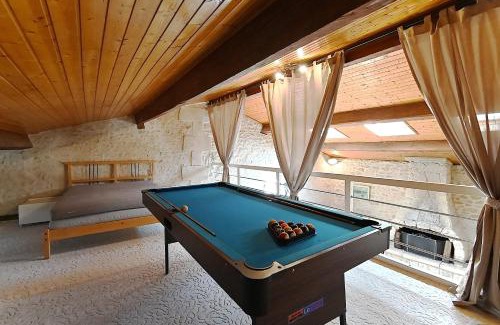 Chenac-Saint-Seurin-d'Uzet House | Les Vents de Gironde - Maison en pierre piscine
