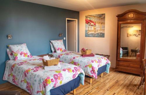 Salles Bed & Breakfast | Les Volets Violets