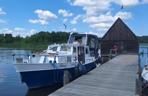 Wesenberg Boat Rental | Leseinsel Helena
