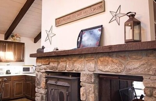 Charter Hills House | Less than 1 mile to Ski Beech Resort. Transferable club sports membership.
