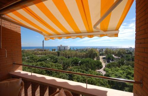 La Vila Olimpica del Poblenou Apartment | Lets Holidays Apartment Sea Views in Barcelona