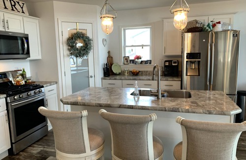 Lodi Villa | Level Seneca Lakefront Villa with Gorgeous Sunsets 3,510 sq. ft.
