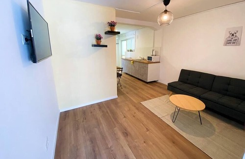 Florentin Apartment | Levinsky Market-View 1BR Getaway With Balcony