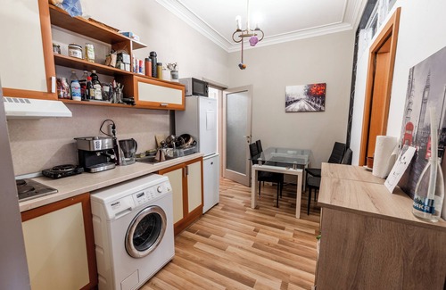 Sofia Apartment | Levski 3-bedroom apartment with WiFi, AC in lovely Sofia