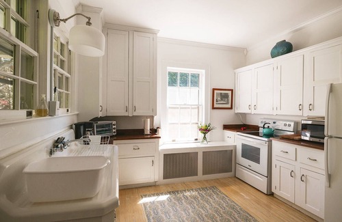 Lewisburg House | Lewisburg Sunny Retreat