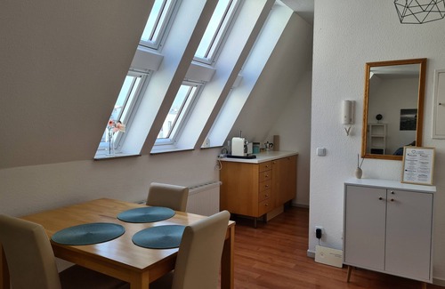 Bielefeld Apartment | Lichtdurchflutetes Apartment im Herzen der City