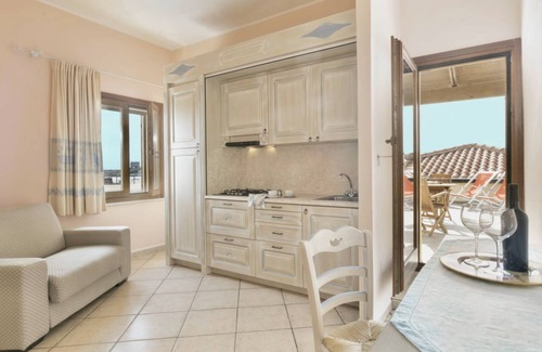 Bosa Marina Apartment | Lido Chelo Suite 3 beds sea view