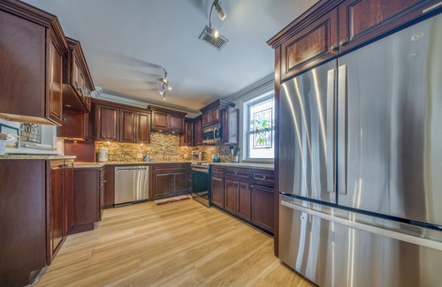 Sarasota House | Lido/Sarasota, walk to Beach &St. Armands, HEATED POOL home w/grill